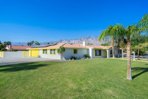 2099 E Racquet Club Rd, Palm Springs, CA 92262, USA Photo 4
