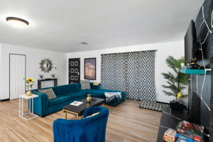 2099 E Racquet Club Rd, Palm Springs, CA 92262, USA Photo 15