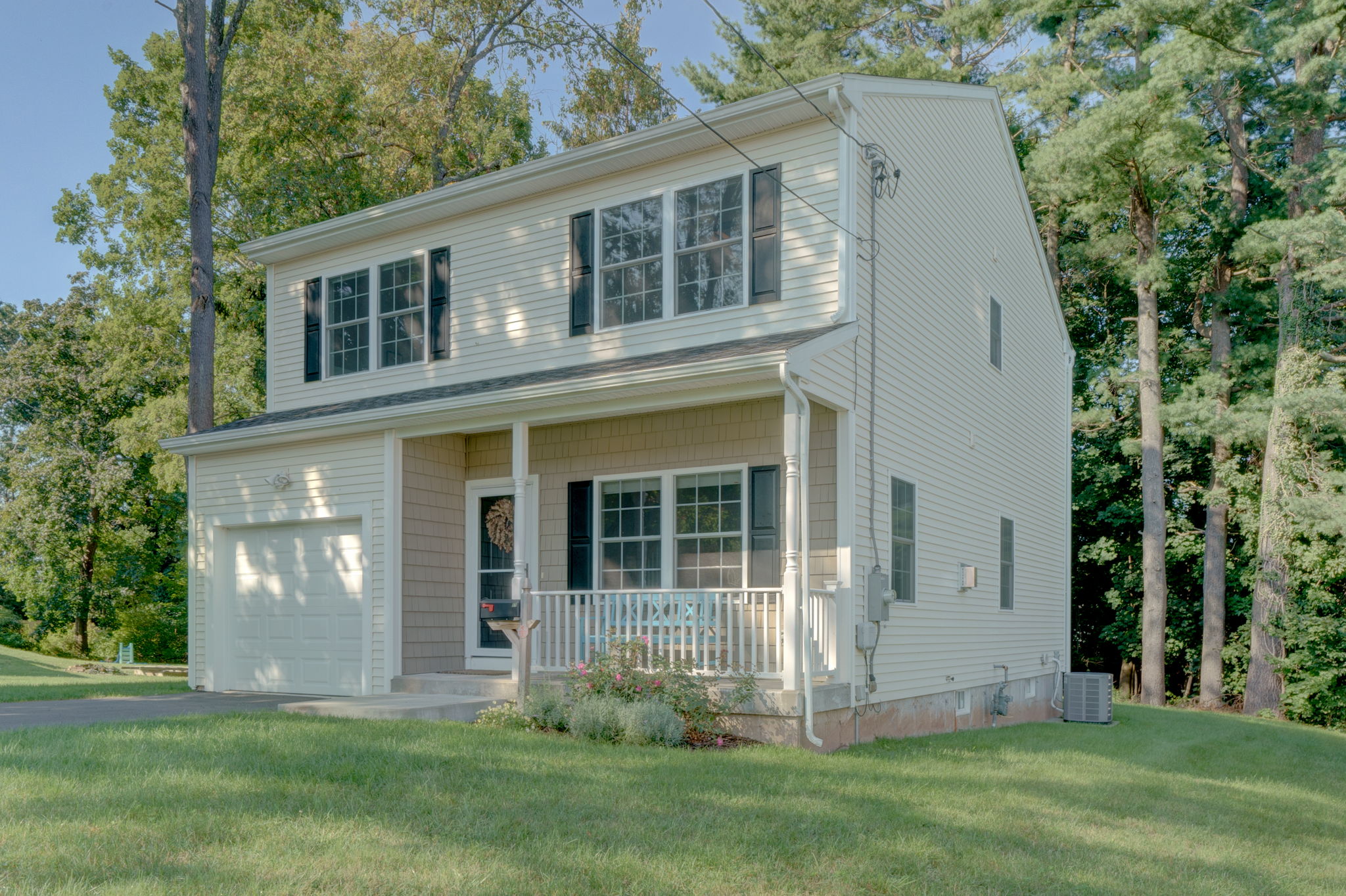55 Hunting Hill Ave, Middletown, CT 06457, USA Photo 2