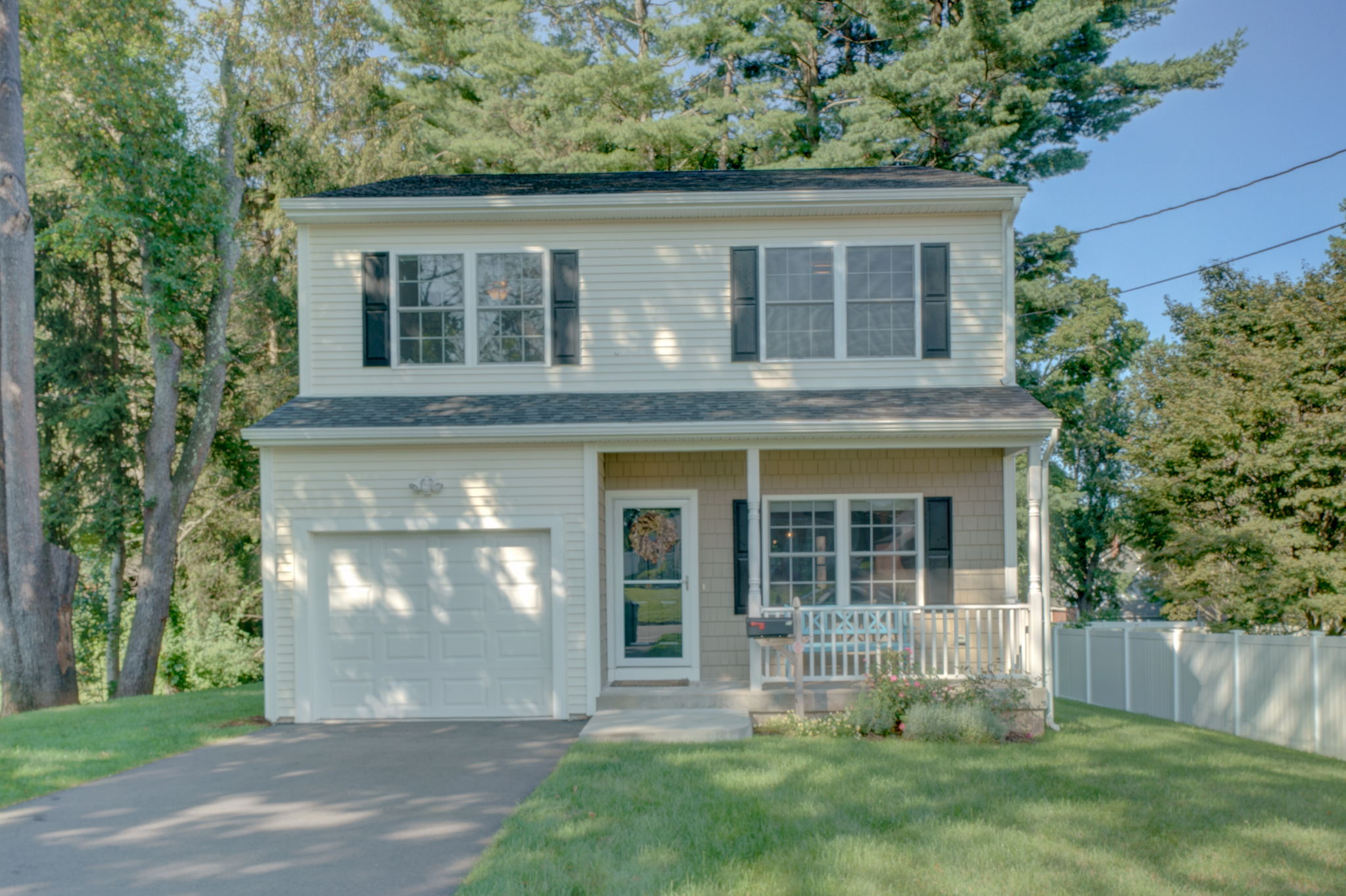 55 Hunting Hill Ave, Middletown, CT 06457, USA Photo 1