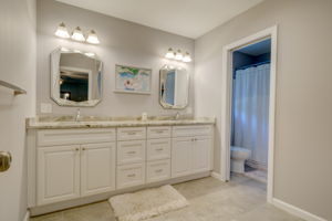 55 Hunting Hill Ave, Middletown, CT 06457, USA Photo 28
