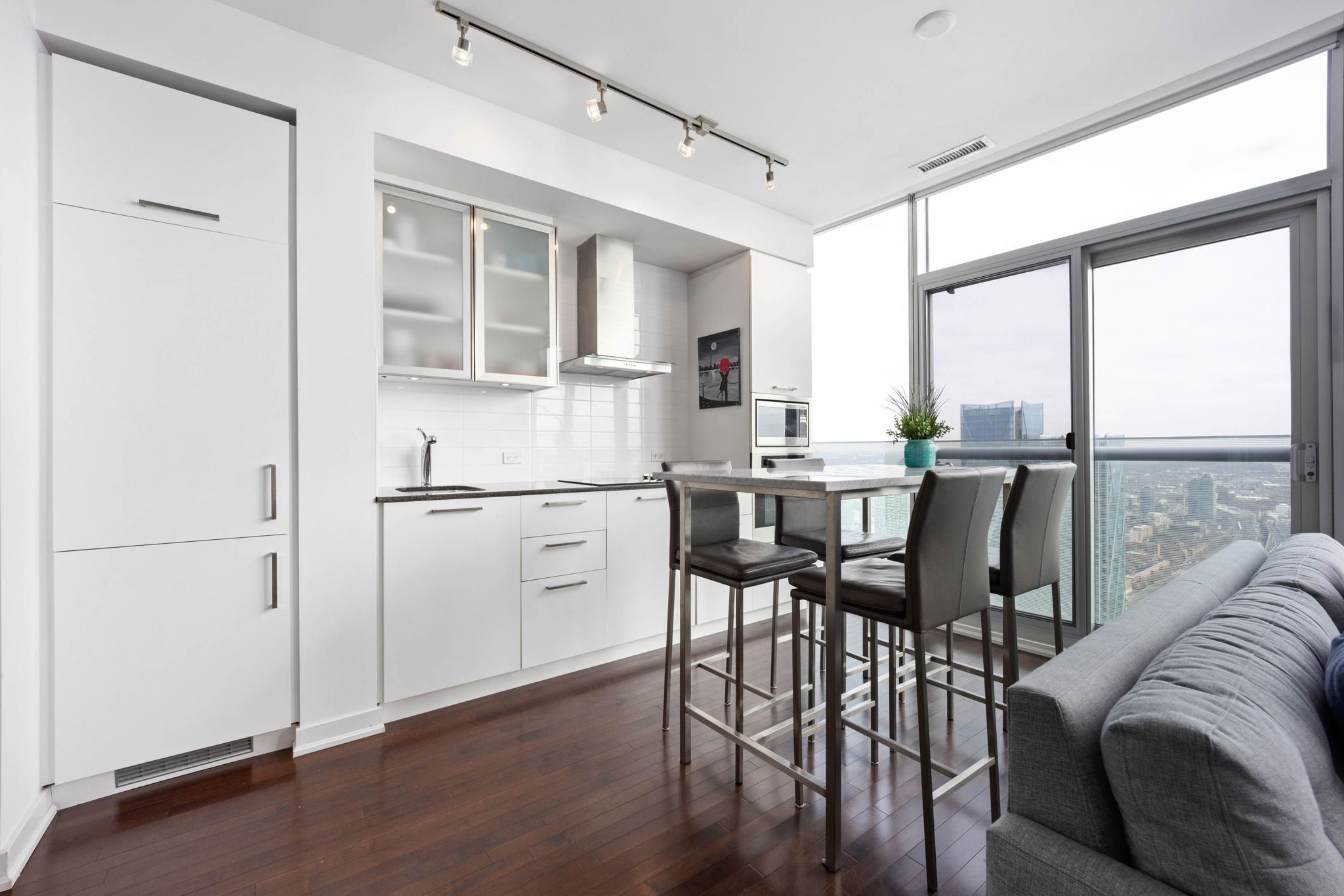 14 York St - Unit 6712, Toronto, ON M5J 0B1, CA Photo 6