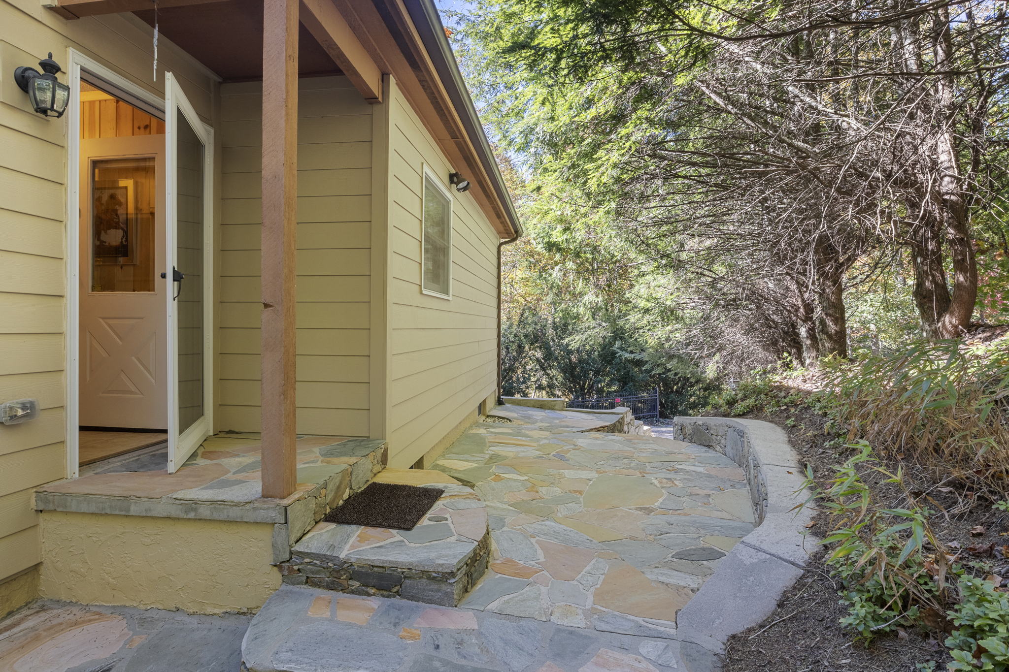 40 Maplewood Dr, Maggie Valley, NC 28751, USA Photo 35