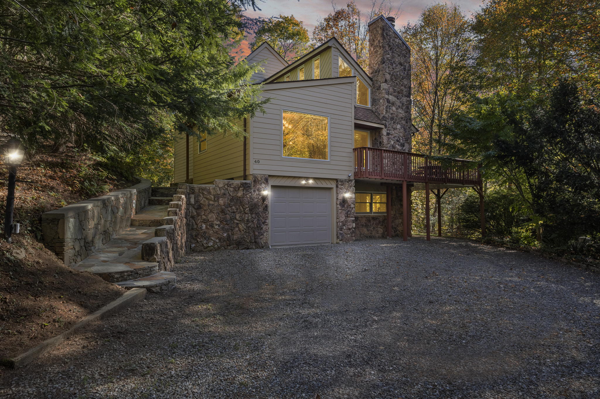 40 Maplewood Dr, Maggie Valley, NC 28751, USA