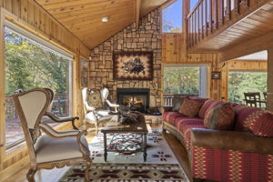 40 Maplewood Dr, Maggie Valley, NC 28751, USA Photo 4