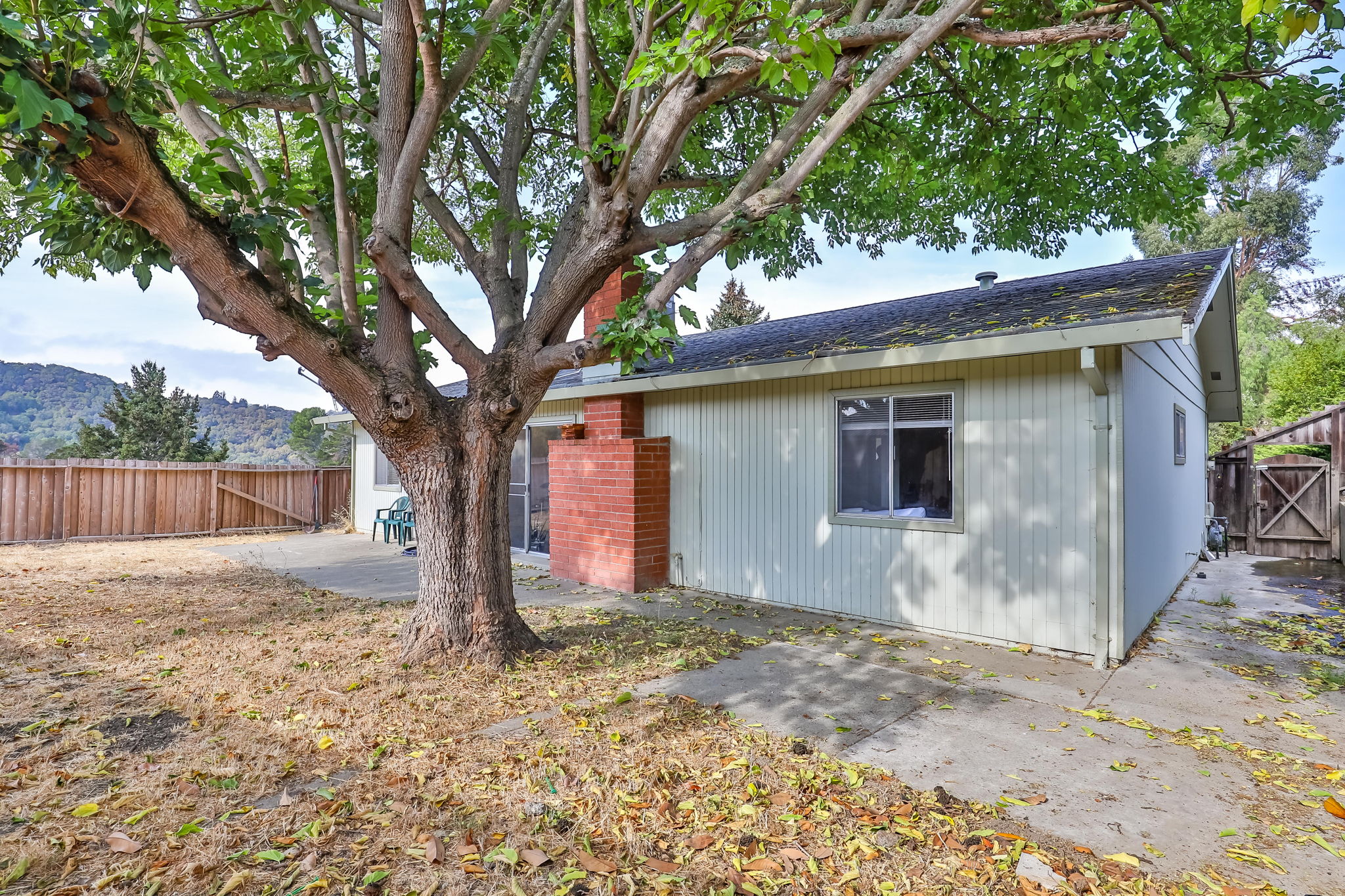 2661 Lassen Way, Pinole, CA 94564, USA Photo 21