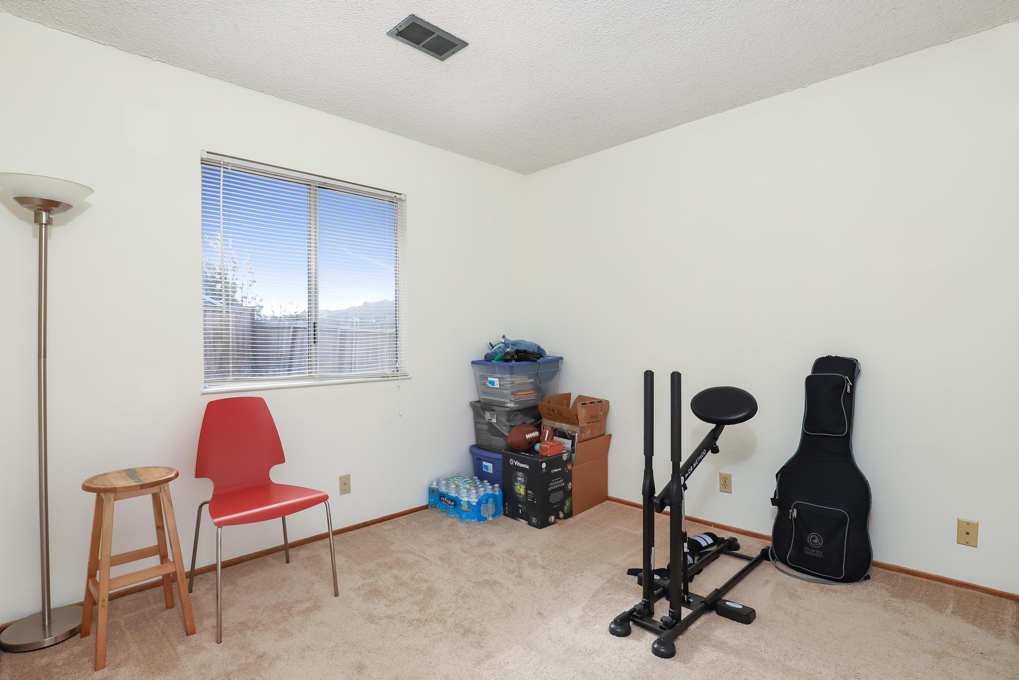 2661 Lassen Way, Pinole, CA 94564, USA Photo 15