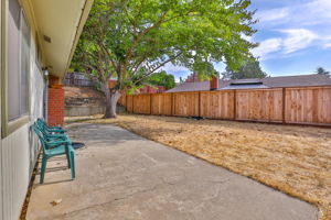 2661 Lassen Way, Pinole, CA 94564, USA Photo 17