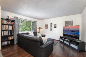 2661 Lassen Way, Pinole, CA 94564, USA Photo 3