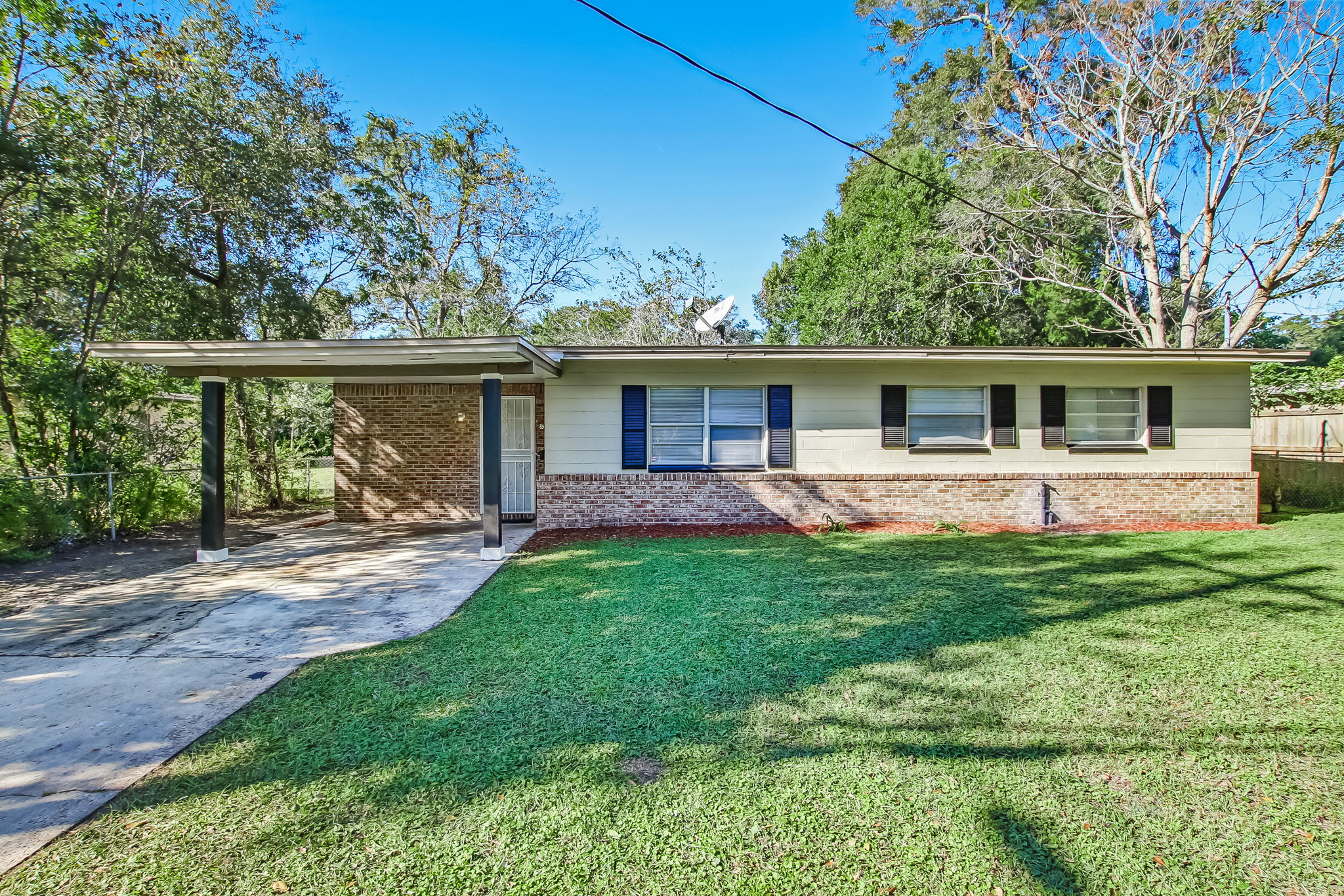 Welcome to 6815 King Arthur Rd N
