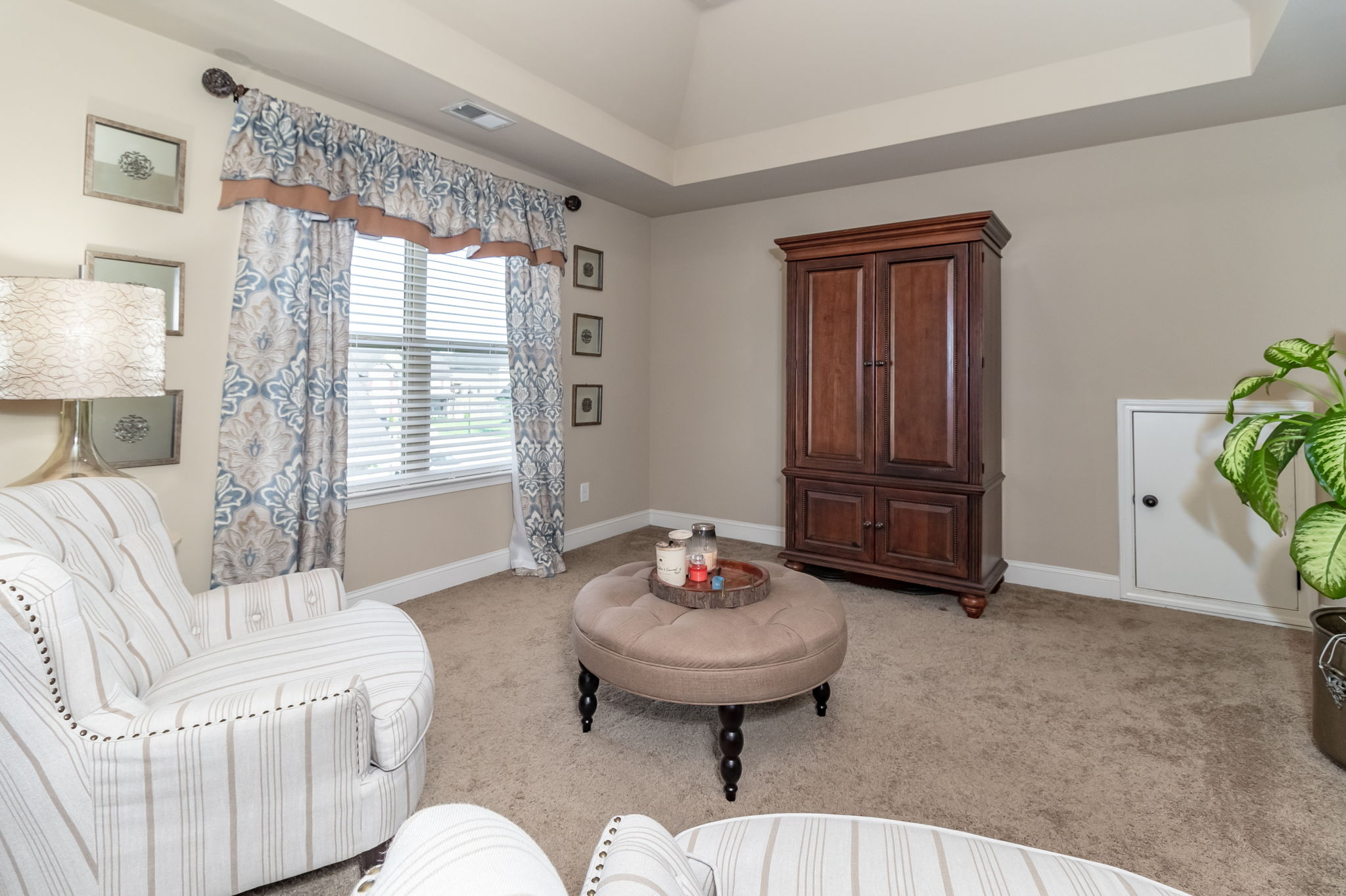 Owner's Suite Sitting Room