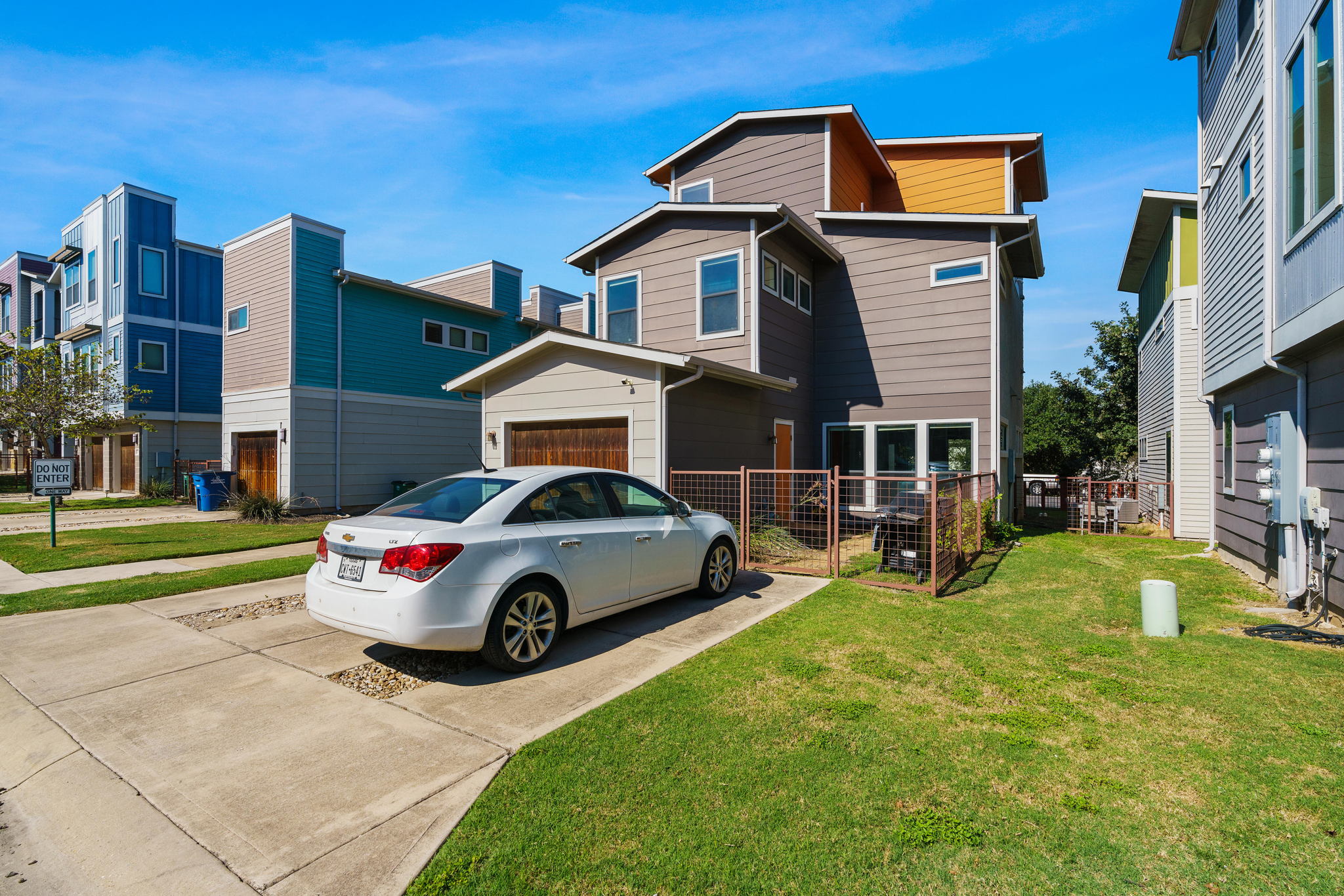 2001 Carlson Dr, Austin, TX 78741, USA Photo 32
