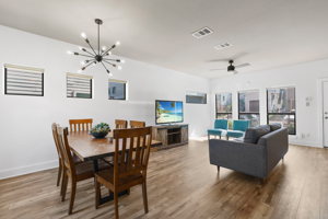 2001 Carlson Dr, Austin, TX 78741, USA Photo 2