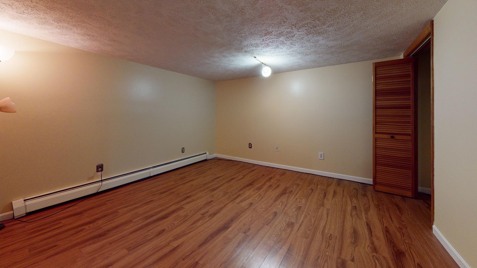 13 Folsom Dr, Biddeford, ME 04005, US Photo 33