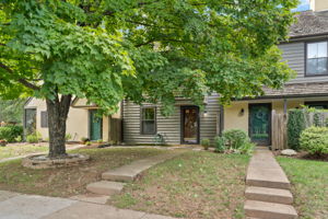 782 Merion Greene, Charlottesville, VA 22901, US Photo 2