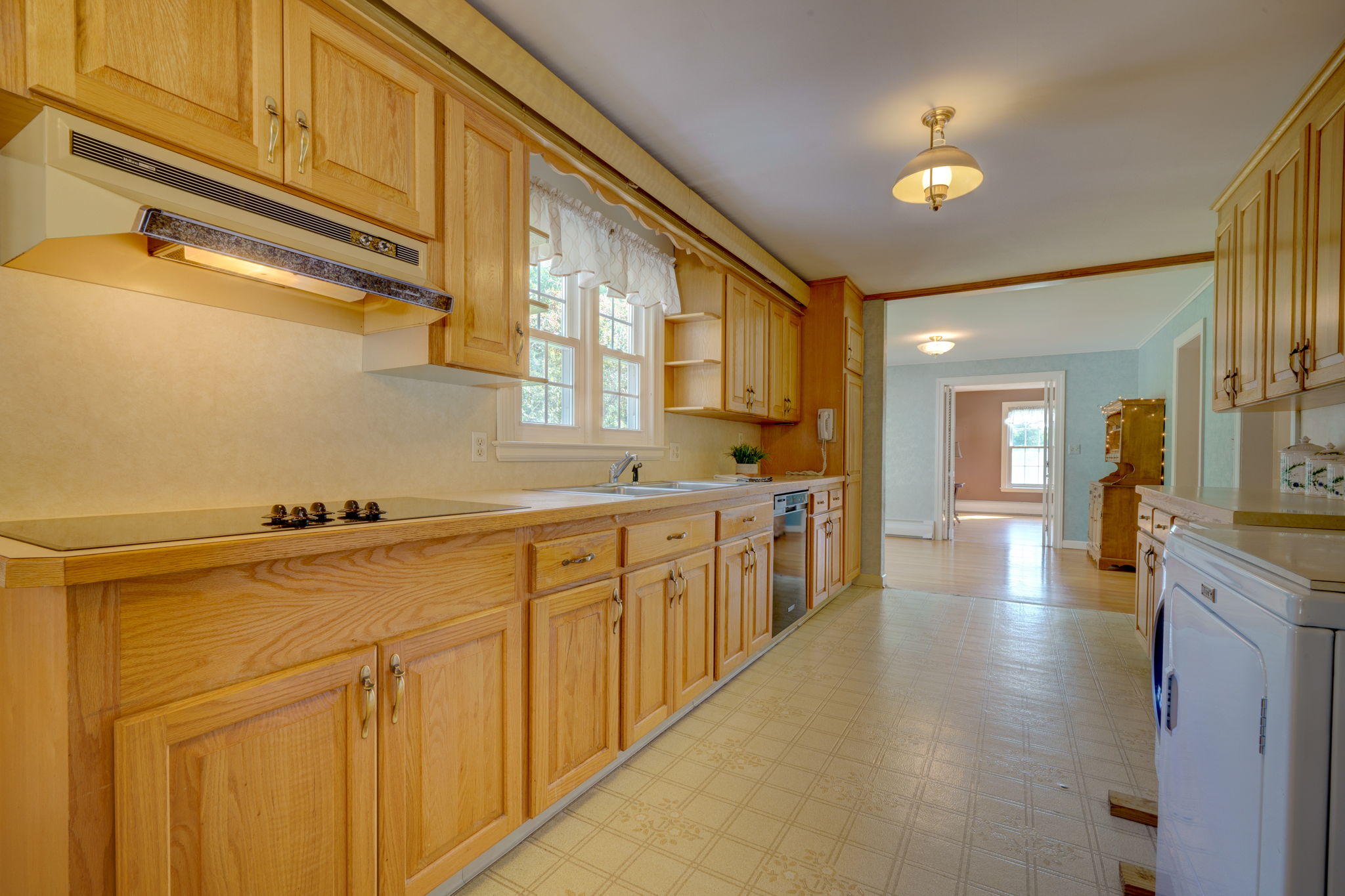 1697 Chamberlain Hwy, Berlin, CT 06037, USA Photo 21