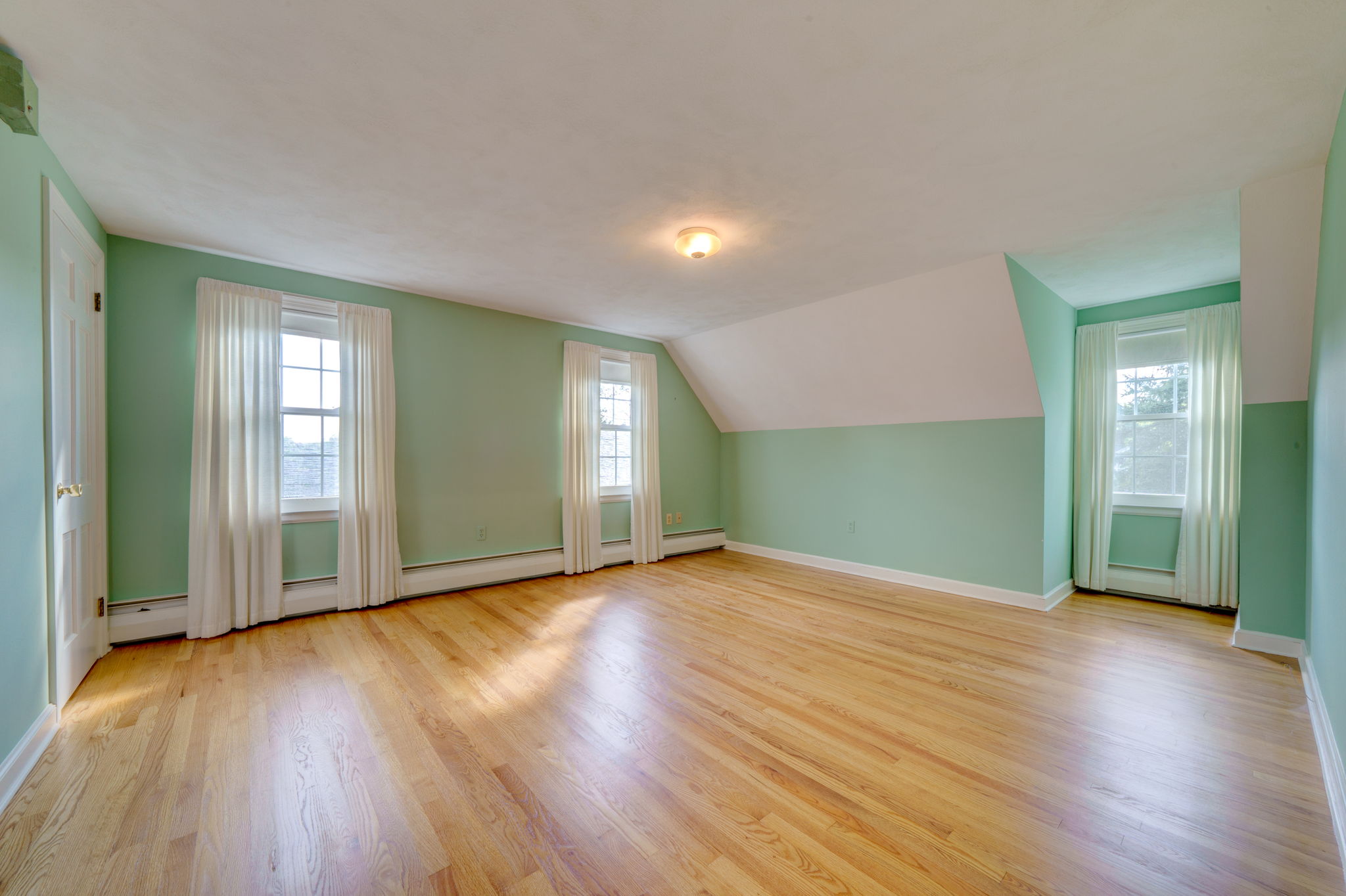 1697 Chamberlain Hwy, Berlin, CT 06037, USA Photo 44