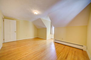 1697 Chamberlain Hwy, Berlin, CT 06037, USA Photo 42