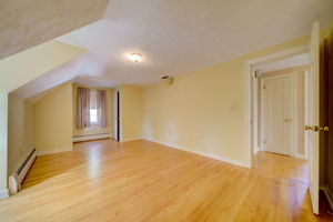 1697 Chamberlain Hwy, Berlin, CT 06037, USA Photo 41