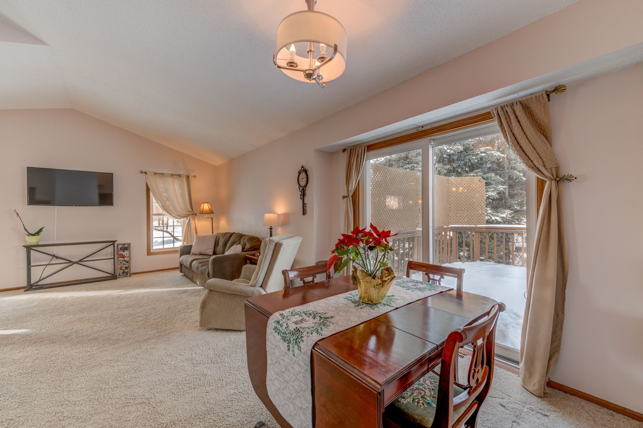 Living/Dining Room