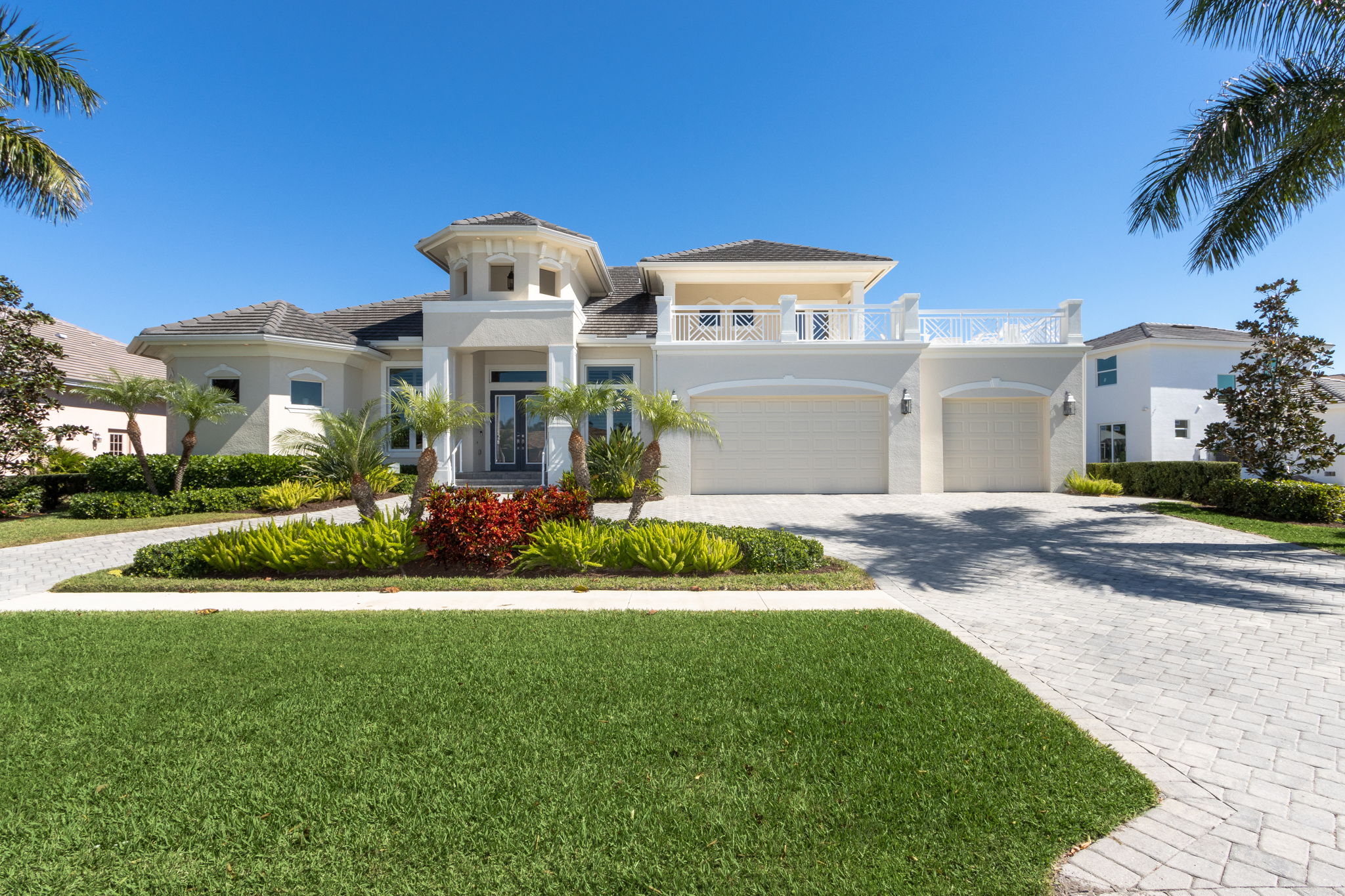 692 Thrush Ct, Marco Island, FL 34145, US Photo 1