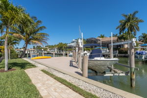 692 Thrush Ct, Marco Island, FL 34145, US Photo 35