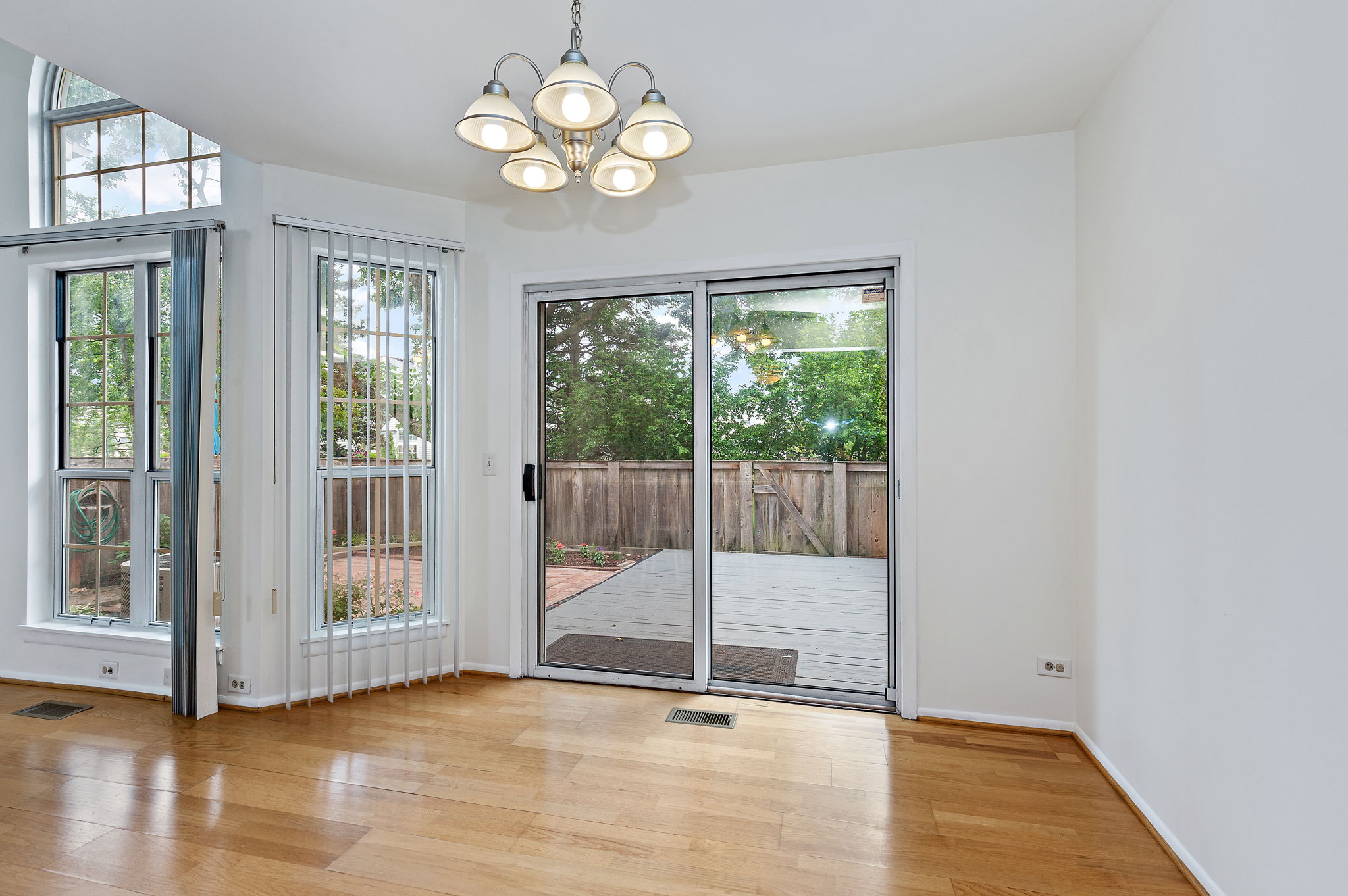 849 Dighton Ln, Schaumburg, IL 60173, US Photo 9