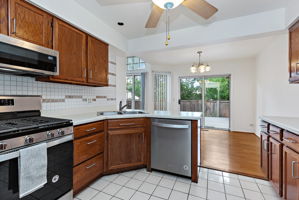 849 Dighton Ln, Schaumburg, IL 60173, US Photo 9