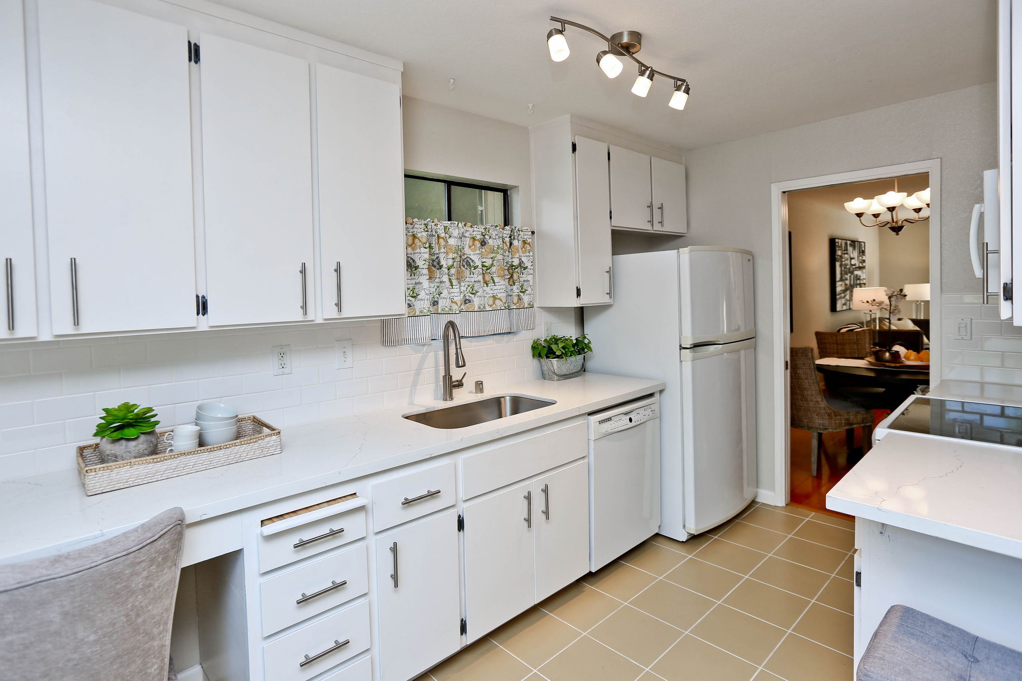 Kitchen with new quartz counters