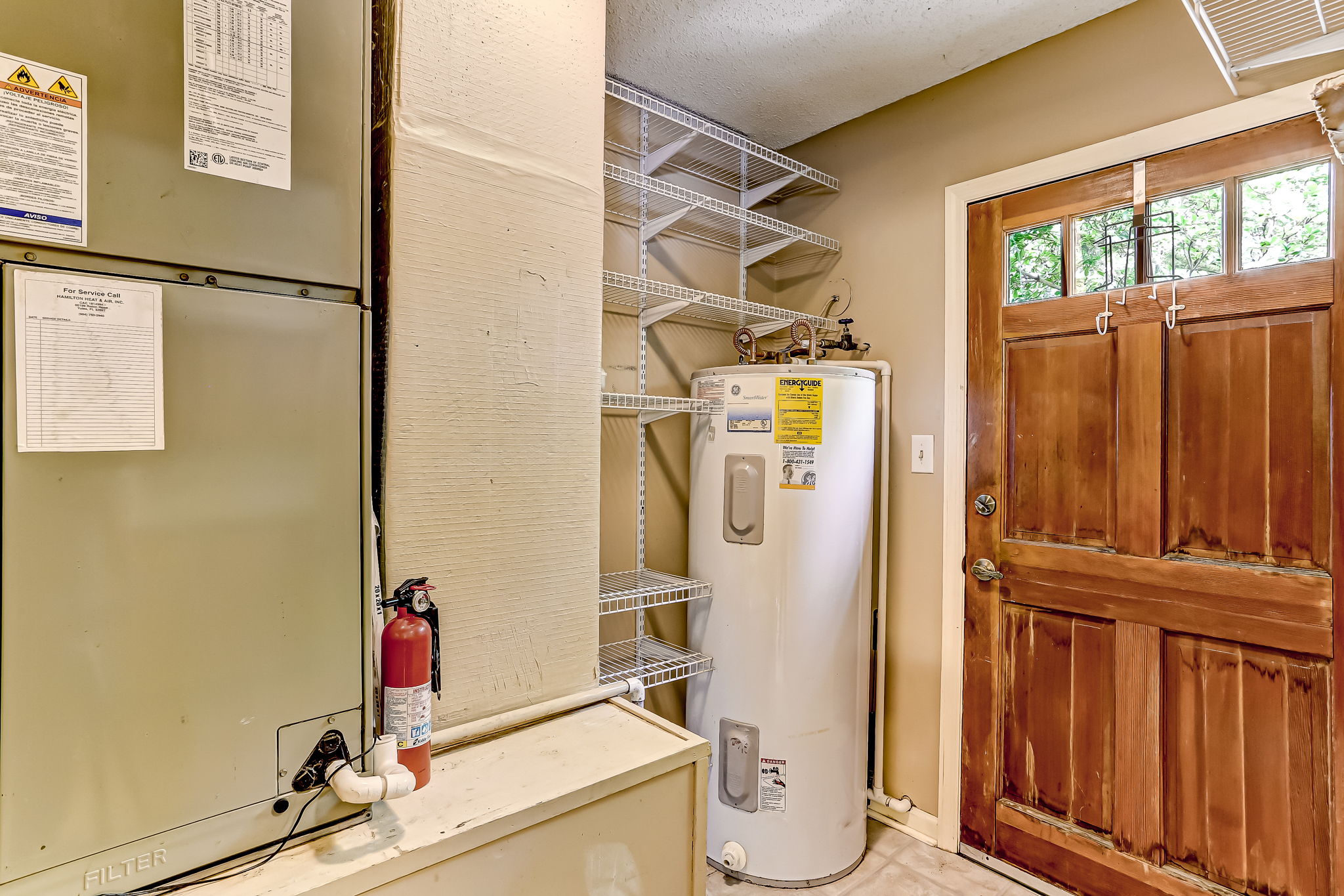 Utility Room / Second Entry