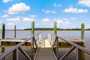Dock