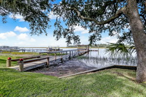 Dock