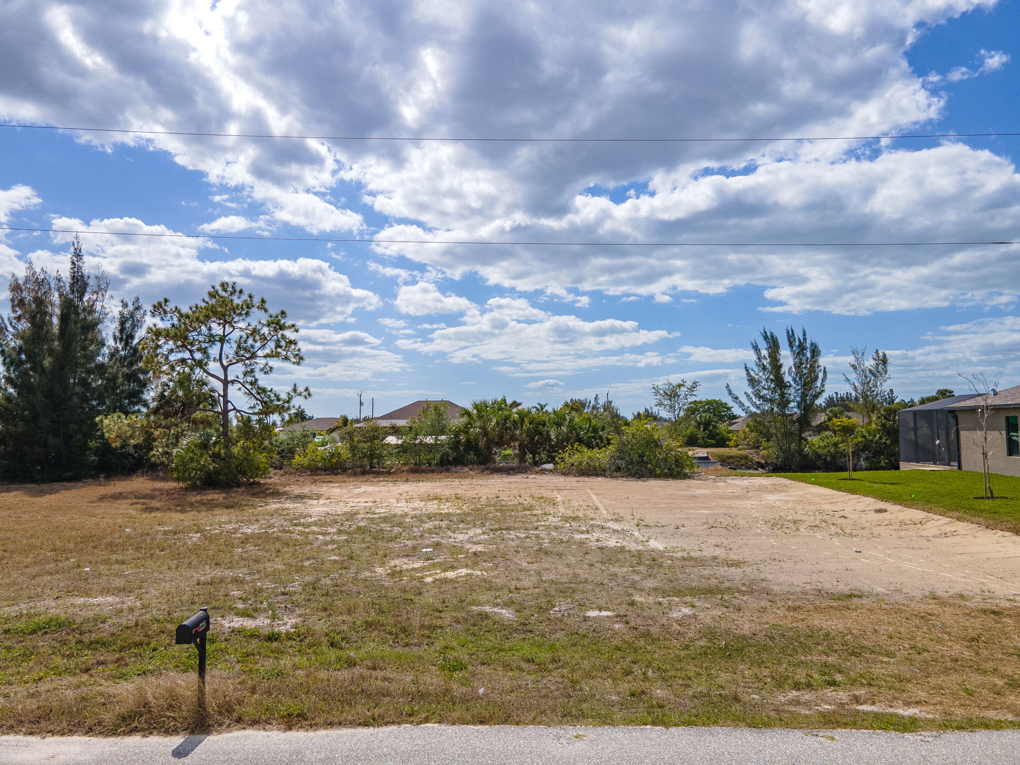 2613 NW 37th Pl, Cape Coral, FL 33993, US Photo 11