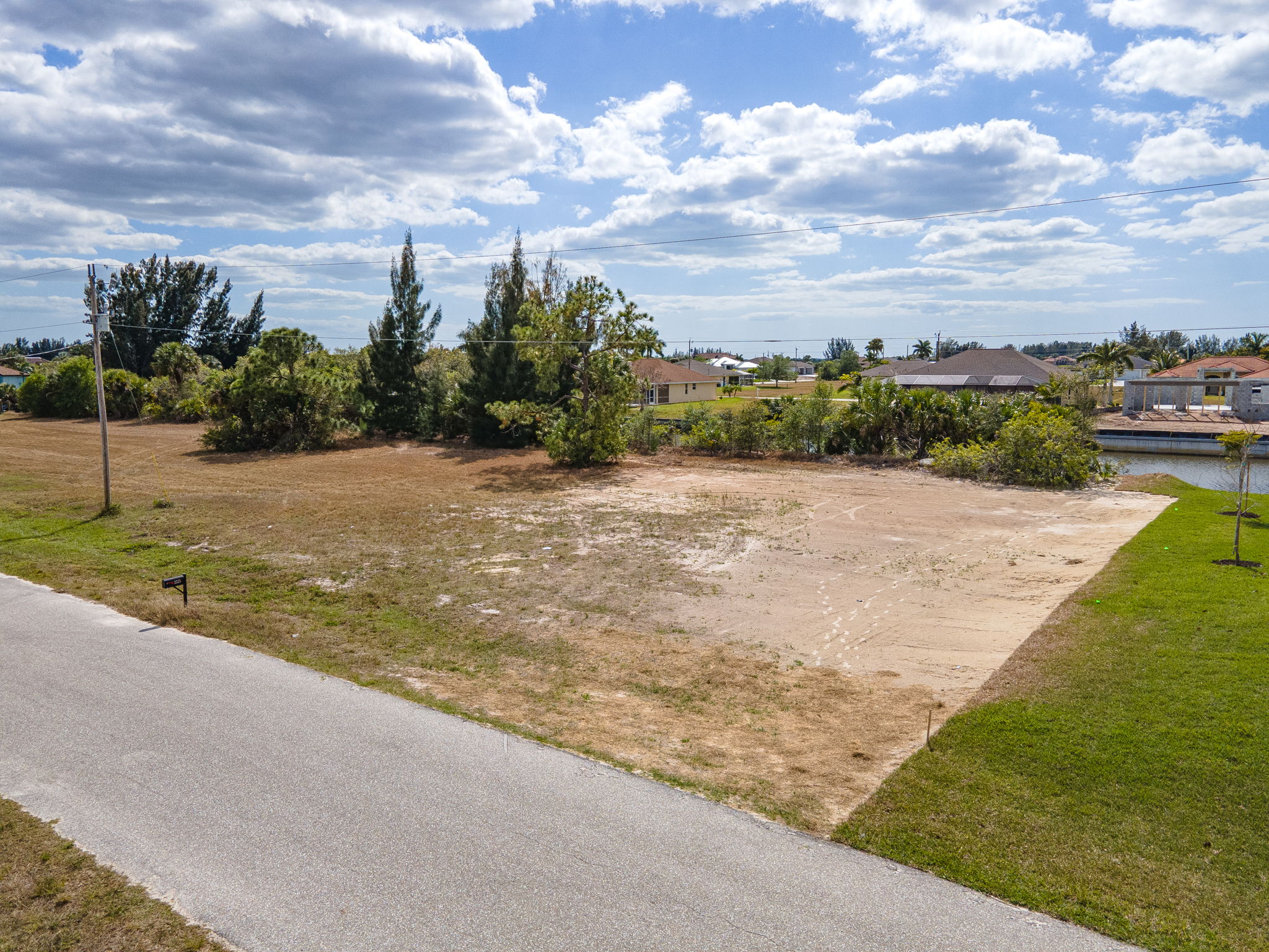 2613 NW 37th Pl, Cape Coral, FL 33993, US Photo 10