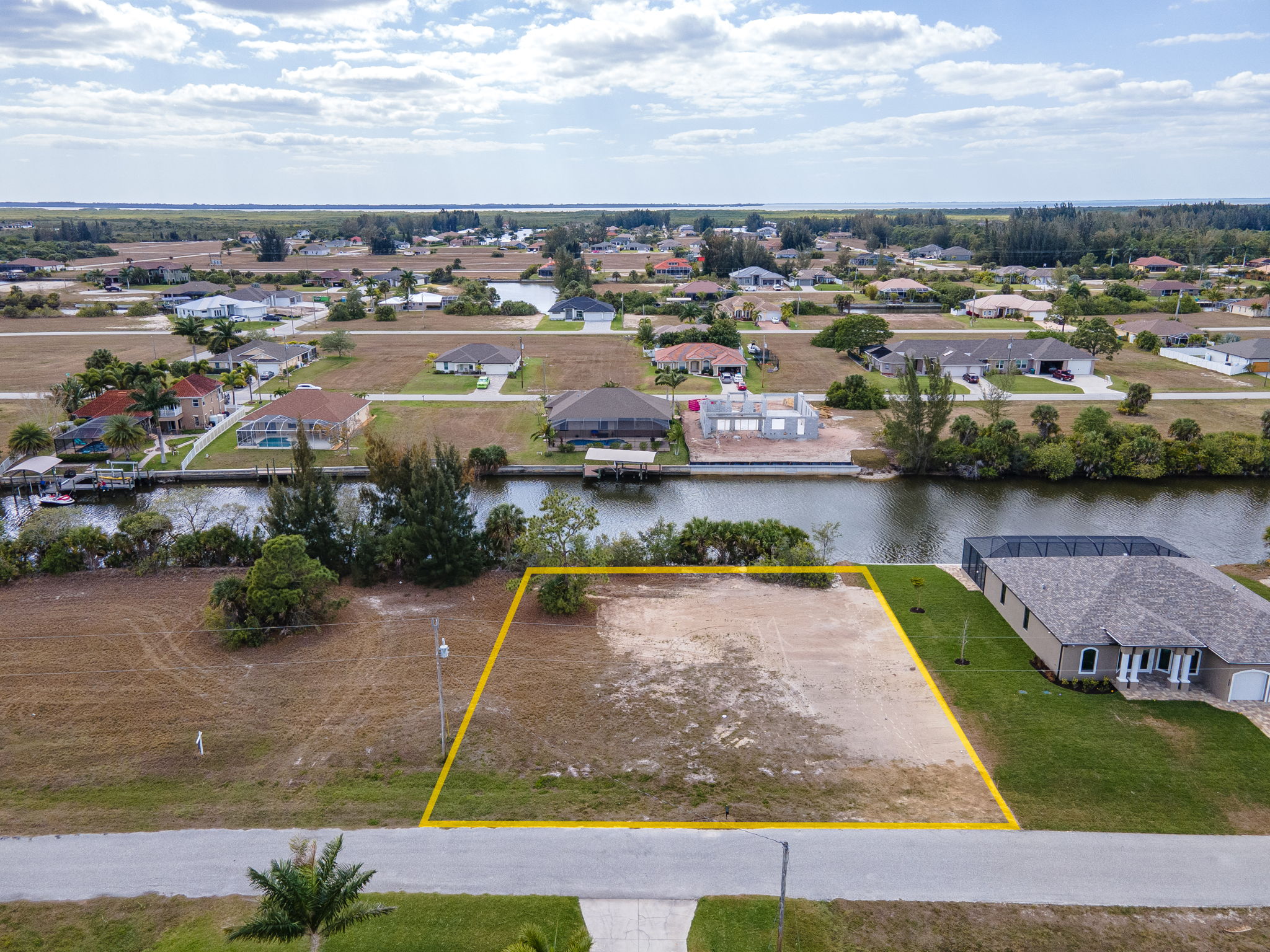 2613 NW 37th Pl, Cape Coral, FL 33993, US Photo 1