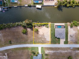 2613 NW 37th Pl, Cape Coral, FL 33993, US Photo 2