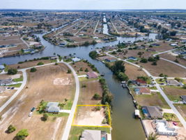 2613 NW 37th Pl, Cape Coral, FL 33993, US Photo 3