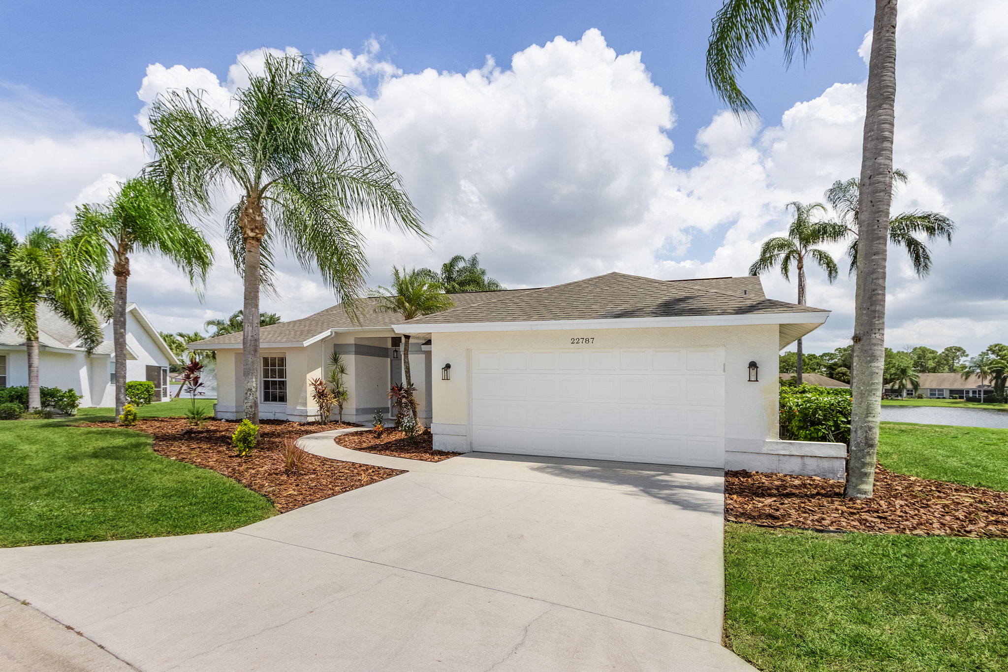 22787 Caroline Dr, Estero, FL 33928, USA Photo 3