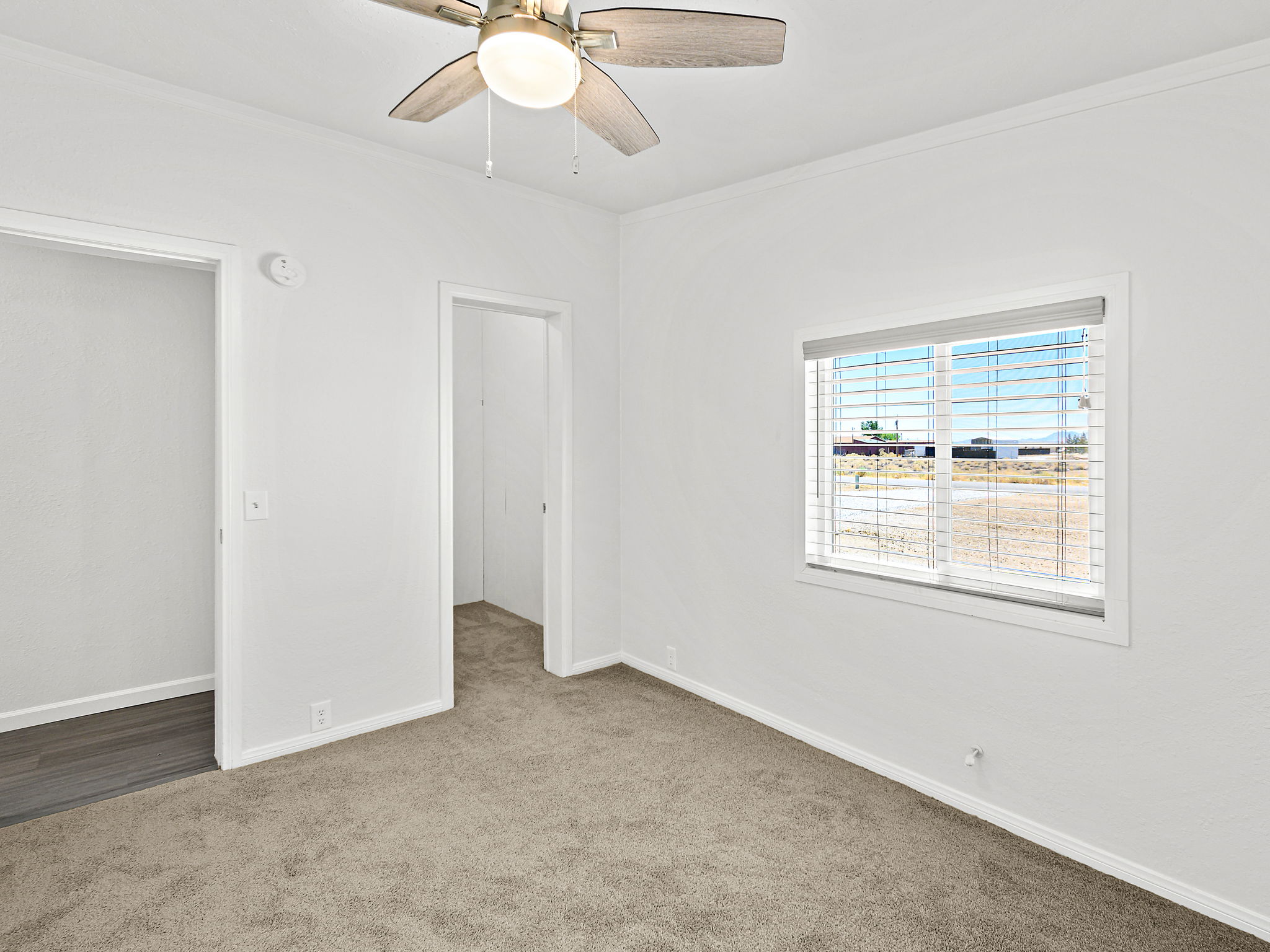 1581 S Murphy St, Pahrump, NV 89048, US Photo 28