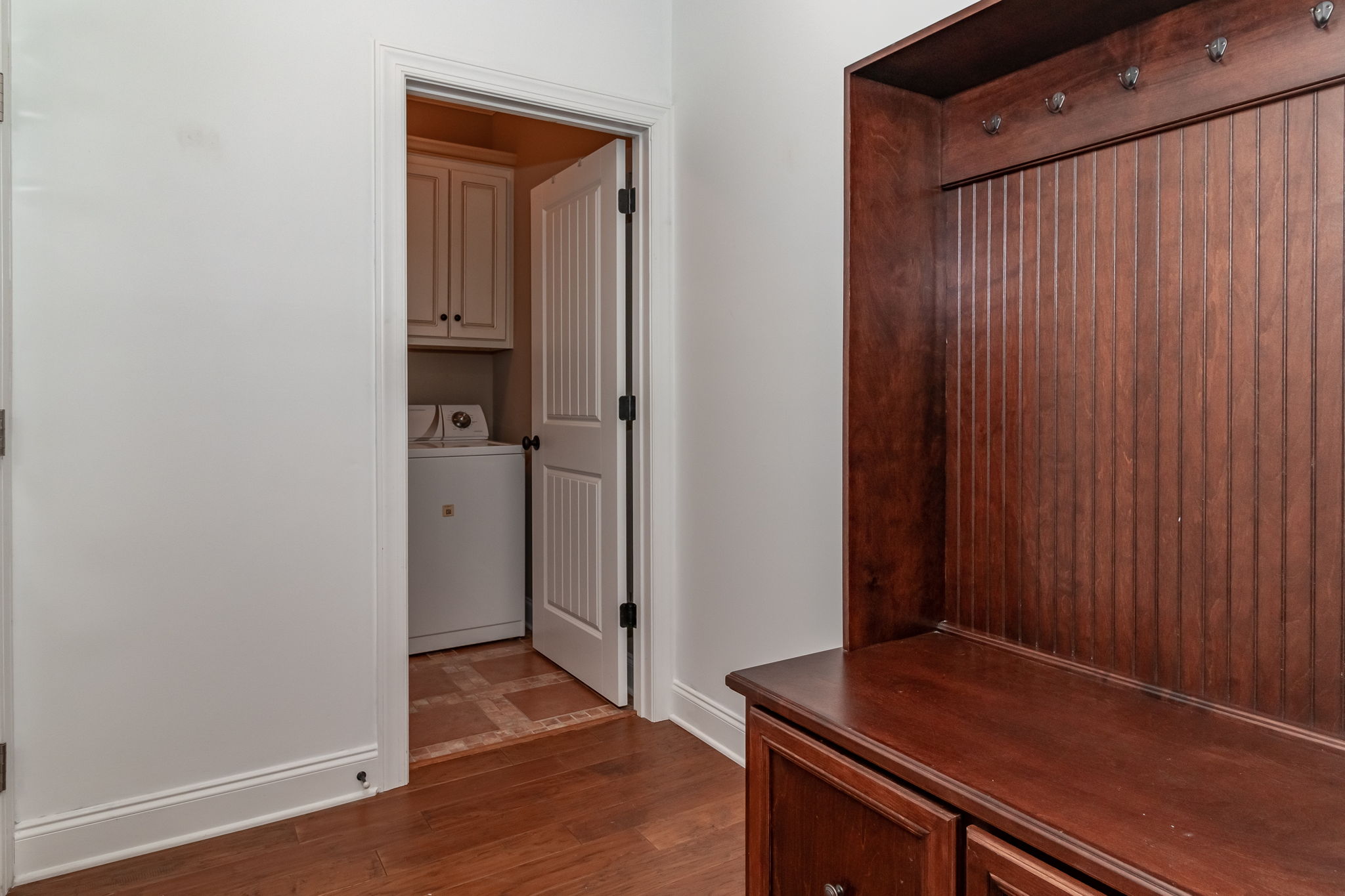 Mudroom - Laundry