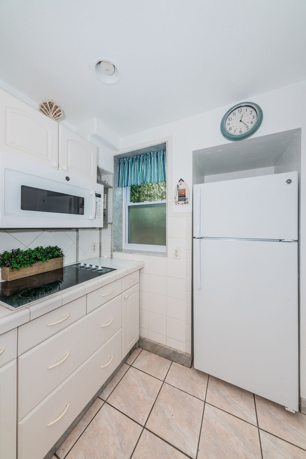 Kitchen 8