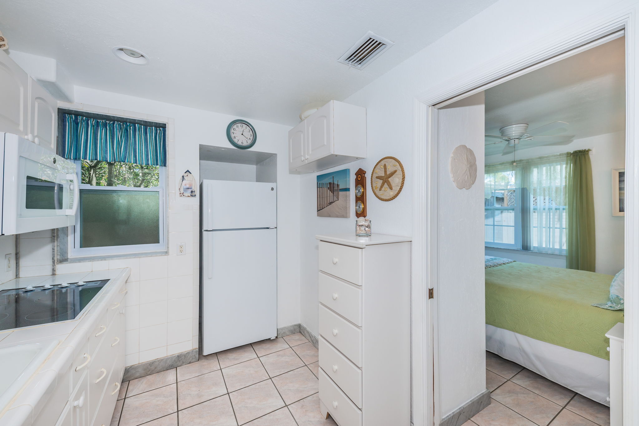 Kitchen 4-3