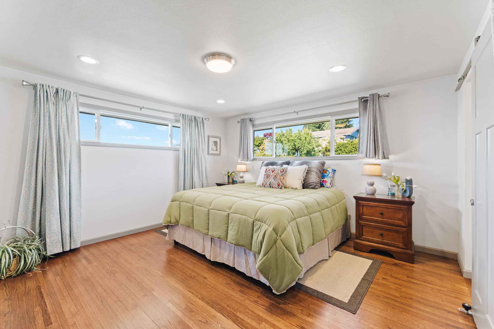 1717 S Jackson Ave, Tacoma, WA 98465, US Photo 21