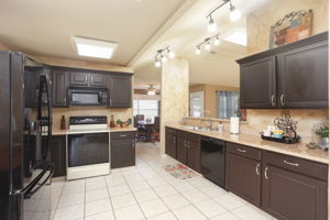 2608 Hidden Grove Ln, Schertz, TX 78154, USA Photo 6