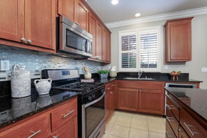 637 Falling Star Dr, Martinez, CA 94553, USA Photo 8