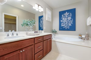 637 Falling Star Dr, Martinez, CA 94553, USA Photo 12
