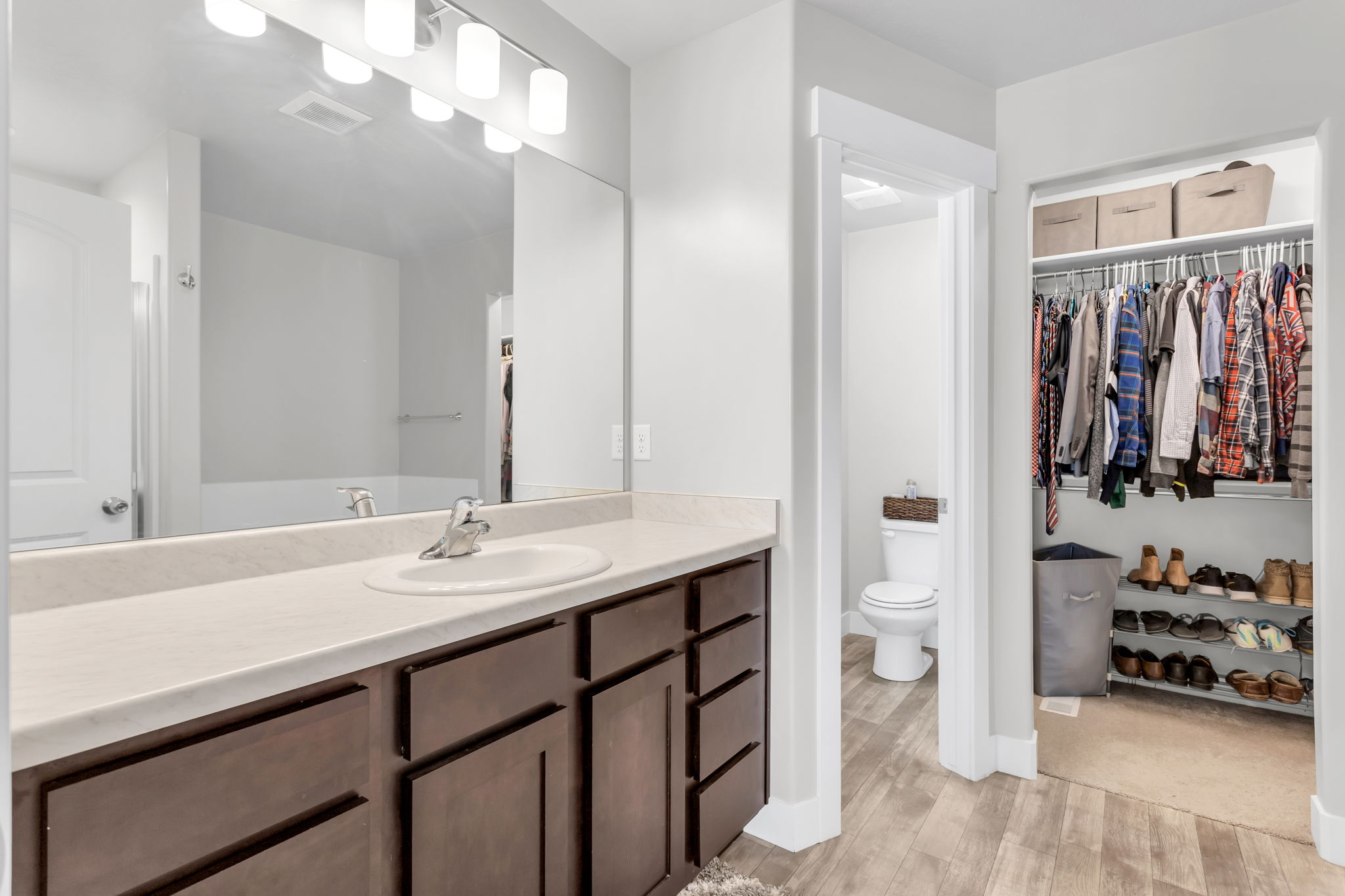 147 N Eden Brook Way, Saratoga Springs, UT 84045, USA Photo 14