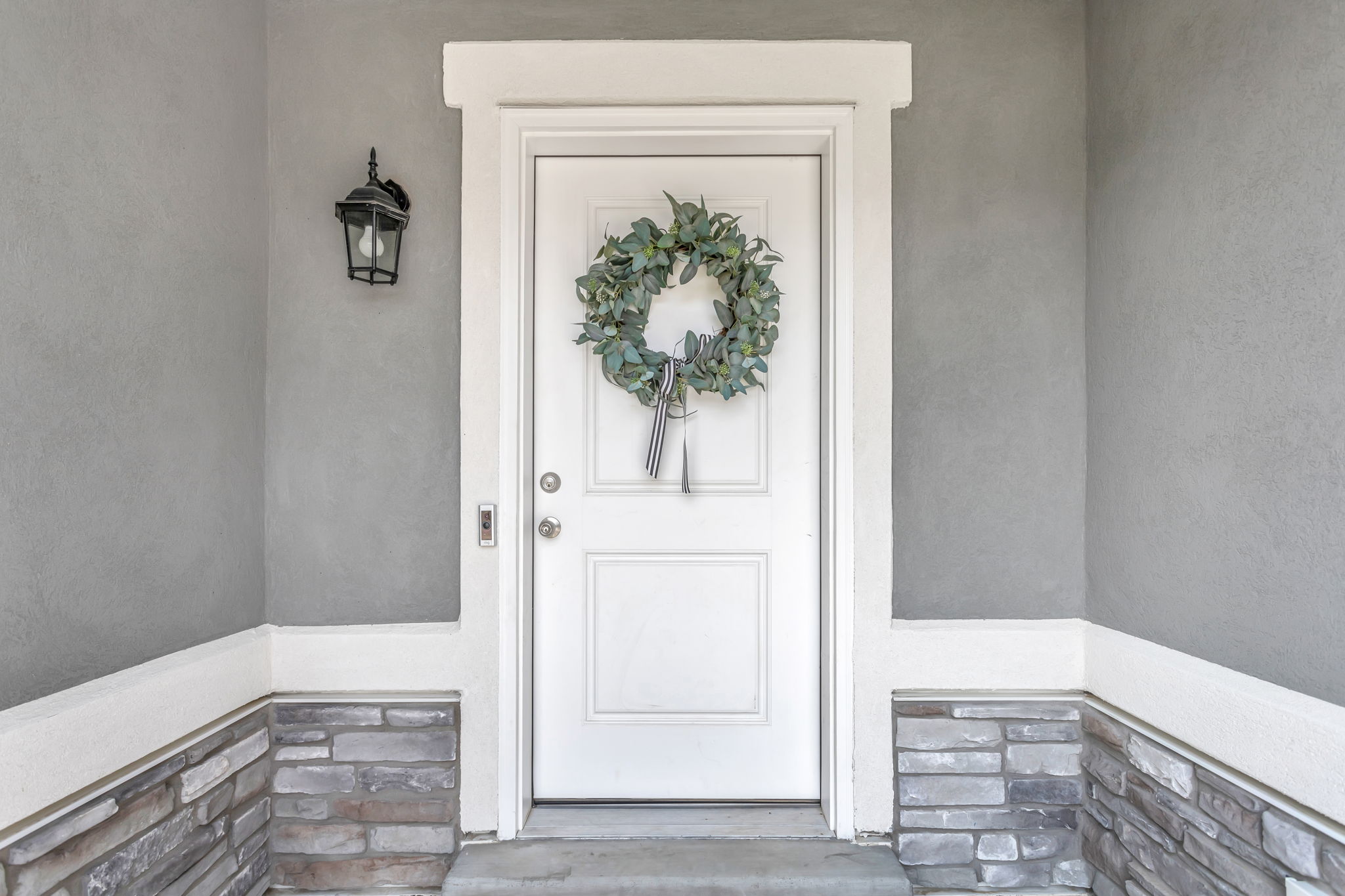 147 N Eden Brook Way, Saratoga Springs, UT 84045, USA Photo 2