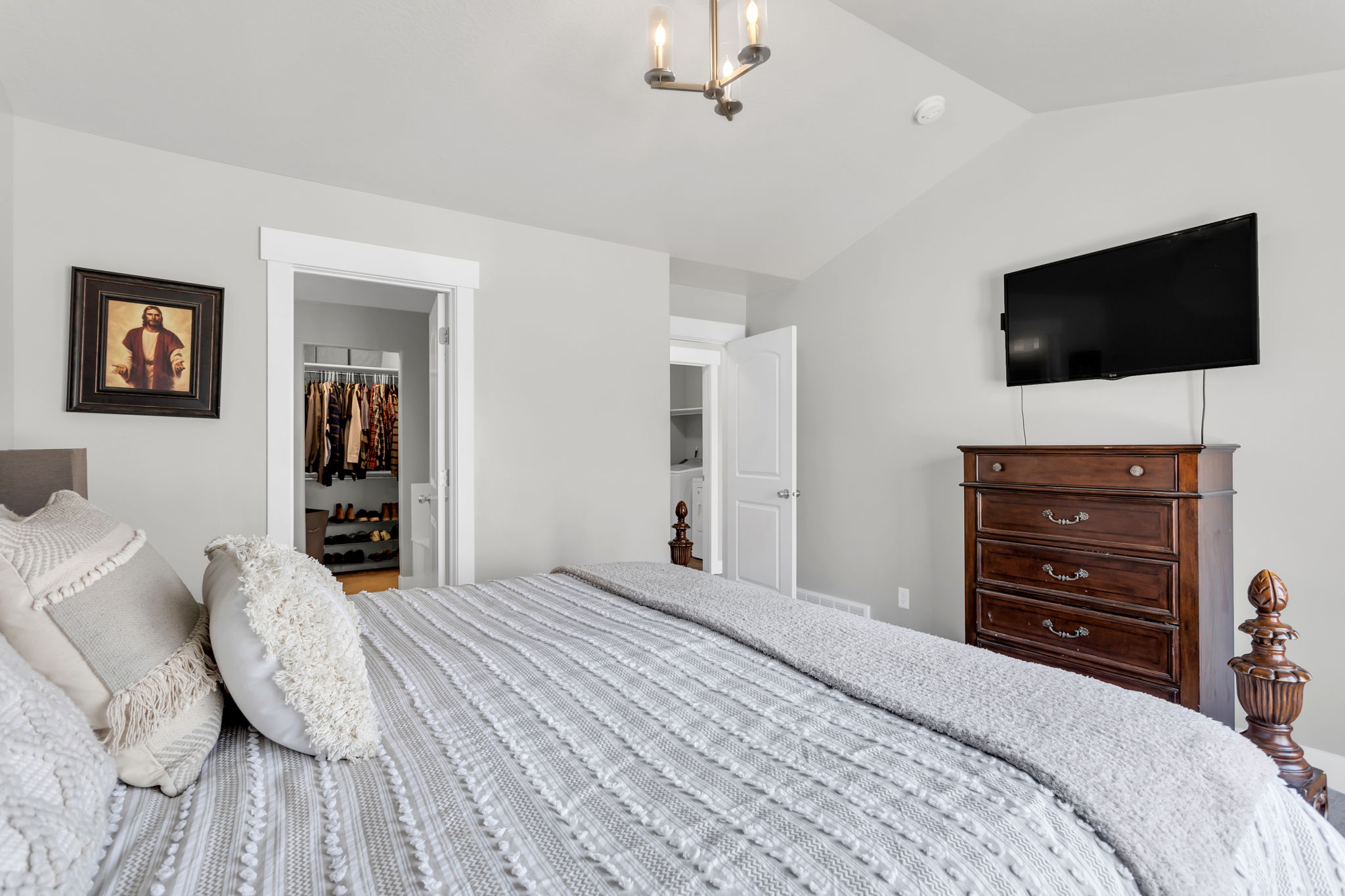 147 N Eden Brook Way, Saratoga Springs, UT 84045, USA Photo 13