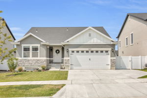 147 N Eden Brook Way, Saratoga Springs, UT 84045, USA Photo 0